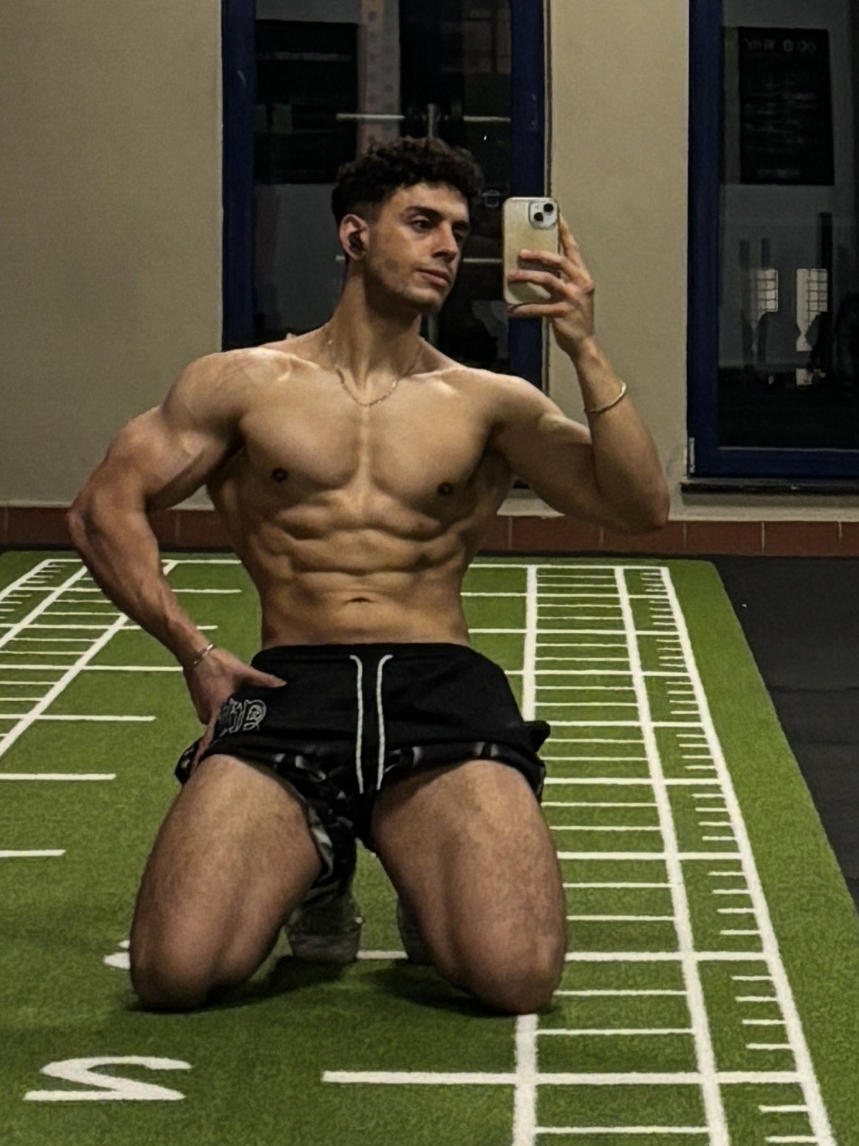 Apr26·1